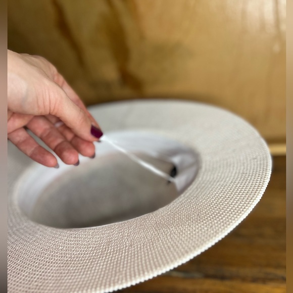 Straw hat - Picture 2 of 7